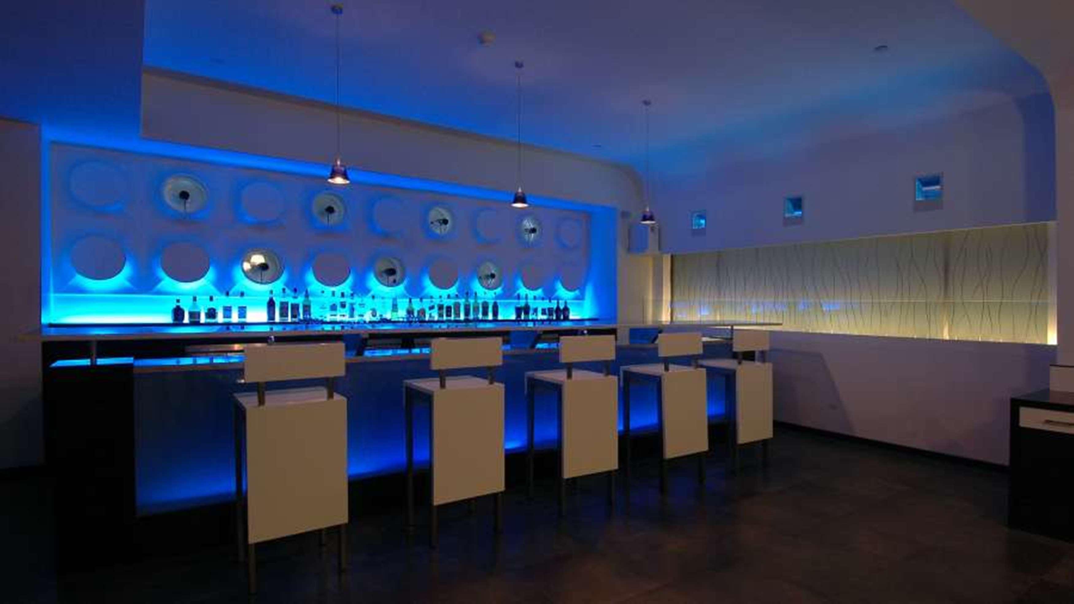 The Hans, New Delhi Bagian luar foto