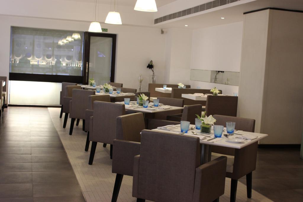 The Hans, New Delhi Bagian luar foto